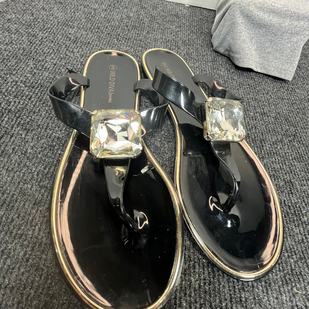 Wild Diva Lounge Jelly Sandals Women 9 Black Rhinestone Bling Y2K Glam Summer